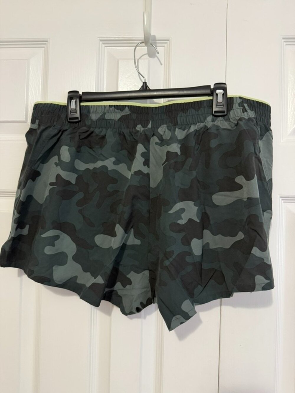 Camo Gap Shorts Size XL